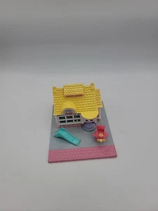 Vintage Polly Pocket 1993 Pollyville Toy Shop Spielset Bluebird ohne Figuren - Bild 1 von 8