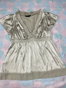 BCBG MaxAzria Satin Deep V Flutter Sleeve Silk Beige - Picture 1 of 7