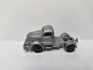 Vinatge WIKING REMAKE of  Henschel Schlepper PLASTIC 1950's 1/87 Unknown maker i - Bild 1 von 10