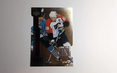1997-98 UD Black Diamond Premium Cut Triple Diamond #PC13 Eric Lindros - Image 1 of 2