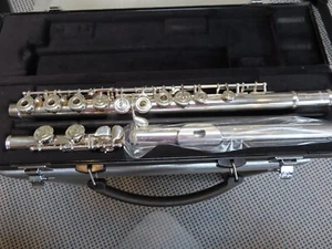 YAMAHA YFL 262 OPEN HOLE FLUTE- immaculate -Serviced by Yamaha Dealer+WTY - Picture 1 of 21