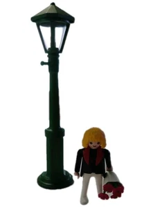 PLAYMOBIL 5340 - VICTORIAN LAMPPOST - VINTAGE - NO BOX - Picture 1 of 12