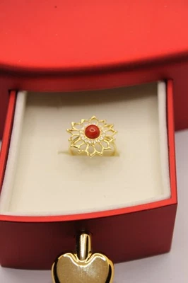 ANELLO IN ARGENTO DORATO CON CORALLO ROSSO NATURALE CABOCHON MIS 14 REGOLABILE - Immagine 1 di 4