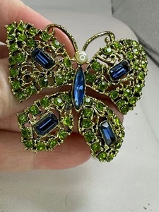 Butterfly Green Rhinestones Blue Navette  Baguette Pearl Vintage Brooch M-4963 - Picture 1 of 5