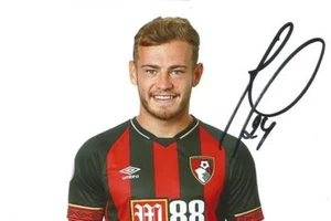 FOTO RETRATO BOURNEMOUTH: RYAN FRASER FIRMADA 6x4 2018/2019 + certificado de autenticidad - Imagen 1 de 1