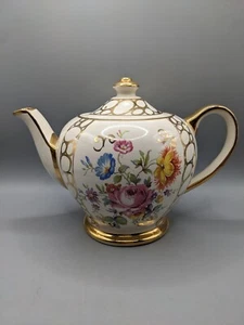 Sadler Teapot Globe Shape With Pink Rose Floral Spray. Classic Vintage Teapot. - Picture 1 of 15