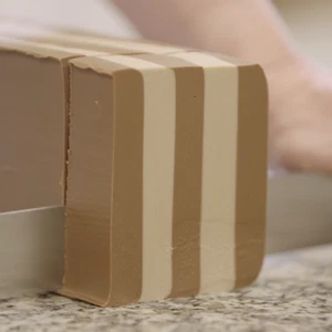 Schichtnougat, schnittfest, 2,5 kg Block von Lubeca