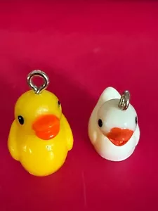 plastic Duck Charms, Yellow or white ducks Pendants jewellery lovely - Picture 1 of 10