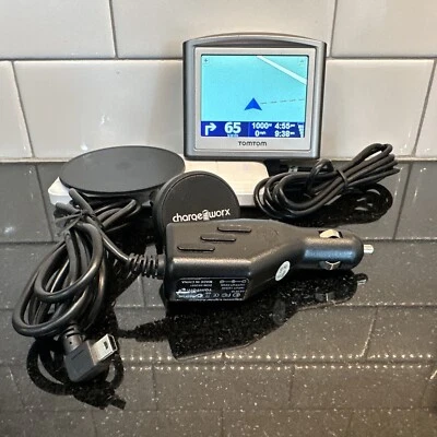 TomTom ONE 3rd Edition 1GB GPS Navagation Maps System With Cables & Mount Bundle - Image 1 of 4