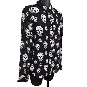 Fun & Flirt Damen Small Skull Bluse transparent Langarm Hi-Low Edgy Top - Bild 1 von 13