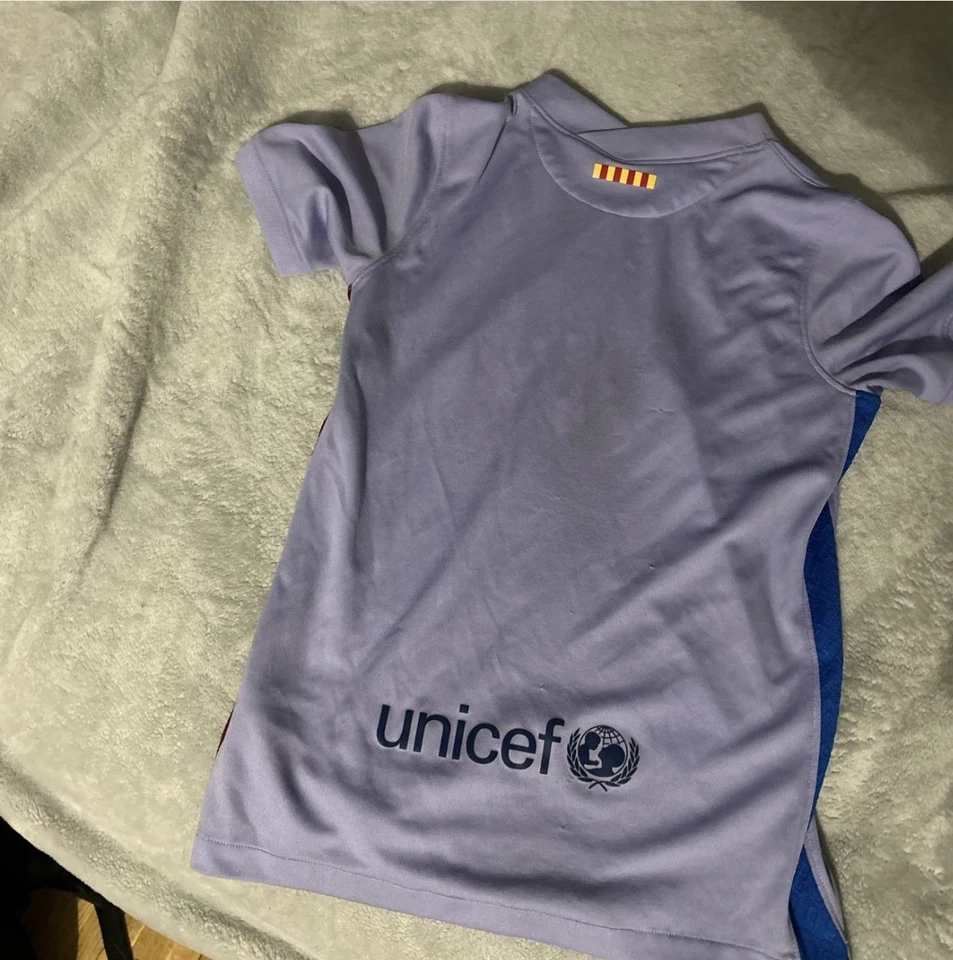 Camiseta visitante Barcelona 2021/2022 Big Kids grande Foto 1 de 3