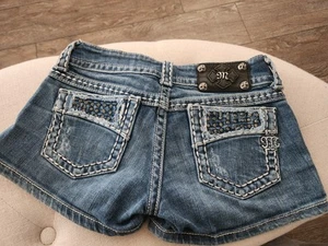 Miss Me Shorts Size 24 Blue Embellished Stitch Pocket Stretch Denim BLING - Picture 1 of 9