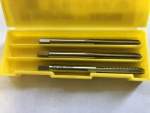 M4.5 X .75 D4 4 FLAUTAS ACERO DE ALTA VELOCIDAD JUEGO DE GRIFOS DE 3 PIEZAS HECHO EN EE. UU. - Imagen 1 de 1