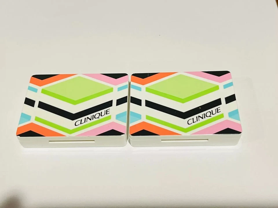 Lote 2 Espejos de Humo Clinique Color Surge Sombra de Ojos Trío Compacto 09 Piedra 5J Foto 1 de 4