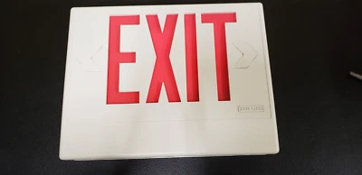 EXIT SIGN COOPER LIGHTING LPXH7 Led, White Housing, Red and Green Letters - Image 1 of 4