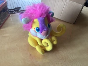 VINTAGE MATTEL 1987 HOOKS STUFFED ANIMAL PLUSH MONKEY PINK HAIR YELLOW TOY - Picture 1 of 2