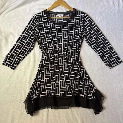 Cato Black And White Geometrical Women’s Blouse Size Small - Image 1 of 4