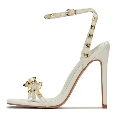 Cape Robbin Mujer Tacones Altos Stiletto Dorado Tachonado Puntera Cuadrada Correa para el Tobillo Blanco Foto 1 de 4