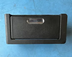 • Original• BMW E36 M3 Esctablett vorne - schwarz #1 - Bild 1 von 3