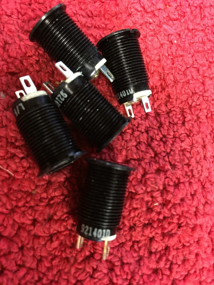 920-401D LITTELFUSE ИНДИКАТОР ЛАМПА 5 ШТ. - Изображение 1 из 1