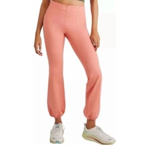 Free People FP movement Let’s Bounce Pants in Crush Blush Size Large NWT - Picture 1 of 6