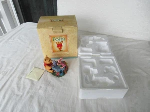 Disney Simply POOH Figurine ~TIME FOR A SMACKERAL OF FRIENDSHIP! - Picture 1 of 14