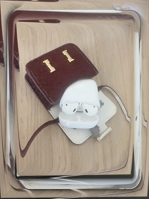 Burgundy Calf’s Hair Mini AirPod Bag/ Bag Charm - Изображение 1 из 3