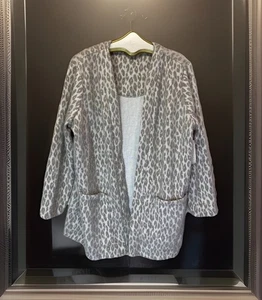 Chicos Animal Pocket Cardigan Sweater Leopard Open Front 3 / XL Soft Cozy NWT - Picture 1 of 11