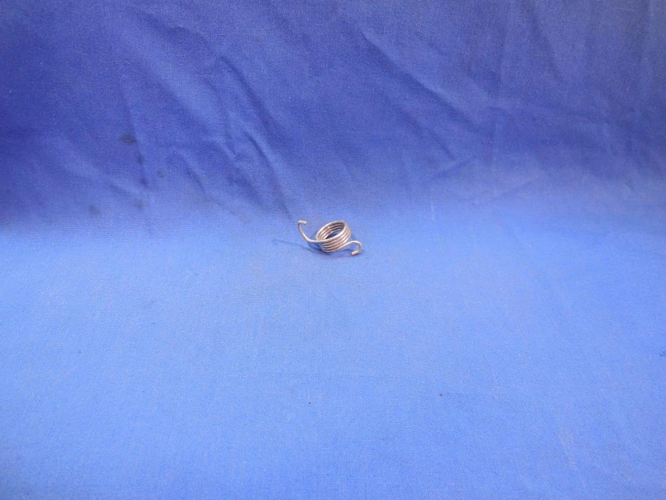 Muelle de clavija de pie Honda 50617-283-000 CB175 CL175 CB450 XR75 CL360 CT70 + NP8050 Foto 1 de 1