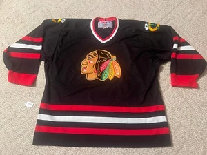 Vintage CHICAGO BLACKHAWKS Size XL X-Large Embroidered Black NHL CCM Jersey - Picture 1 of 5