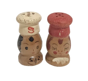 Vintage Salt and Pepper Shakers mini wooden chef 2" Red and White - Picture 1 of 9