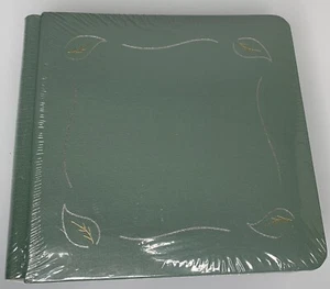 New Creative Memories 7x7 Scrapbook Album Silver Leaves Sage Green 12 Pages - Picture 1 of 5