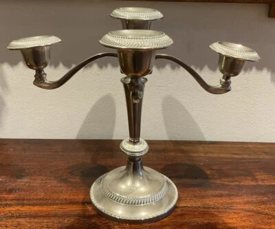 Great vintage  Silver Plated Candelabra — 第 1/4 张图片