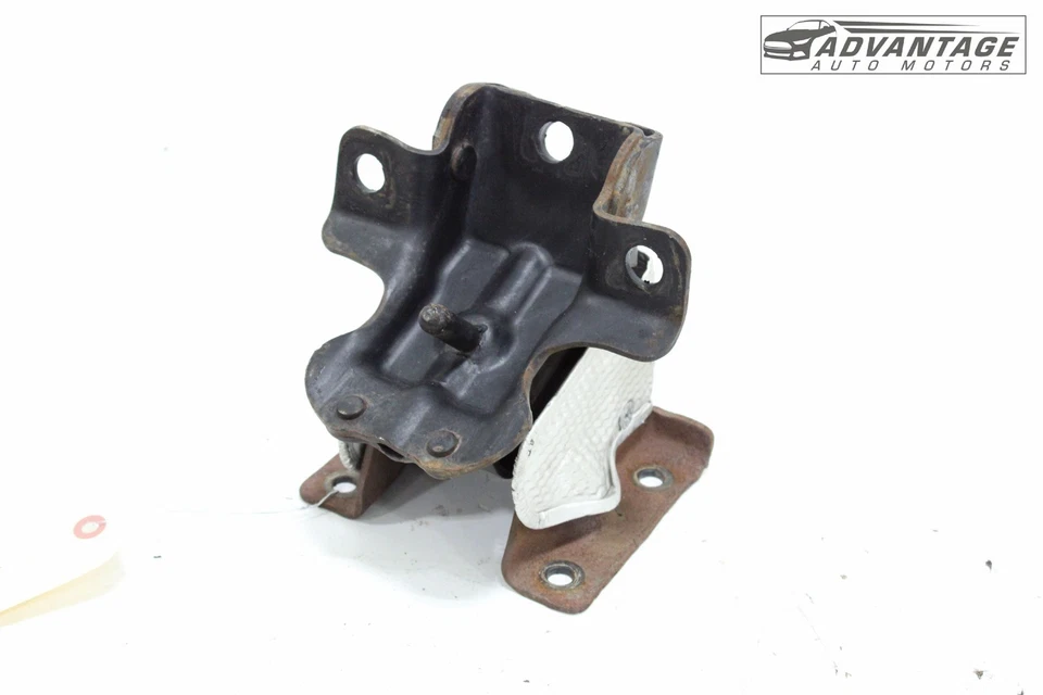 2017-2019 CHEVROLET SILVERADO 2500 HD ДВИГАТЕЛЬ ПРАВЫЙ БОКОВОЙ КРОНШТЕЙН КРЕПЛЕНИЯ OEM - Изображение 1 из 4