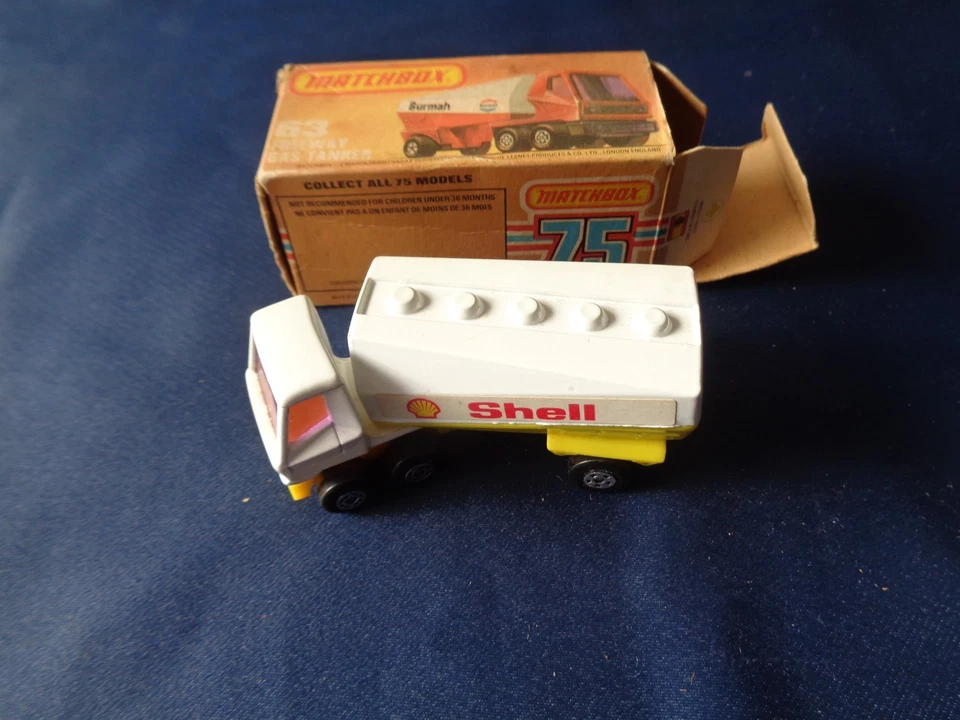 MATCHBOX COLLECT ALL 75 MODELS  SUPERFAST LESNEY FREEWAY GAS TANKER BURMAH N° 63 - Immagine 1 di 4