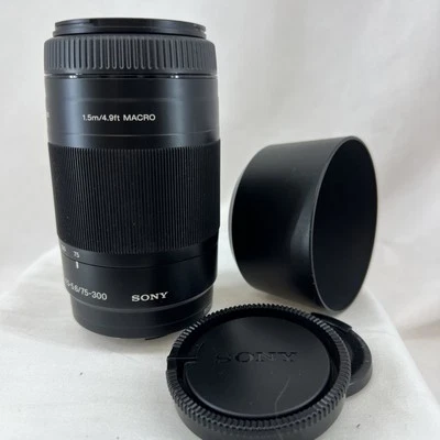 Sony A 75-300mm f/4.5-5.6 A-Mount Macro Lens SAL75300 - Image 1 of 4