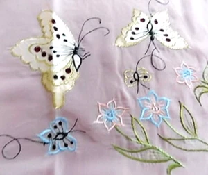 NAPPE SURNAPPE BRODEE SUR VOILE FIN POLYESTER 85CM PAPILLONS Blanc cassé*** - Picture 1 of 4