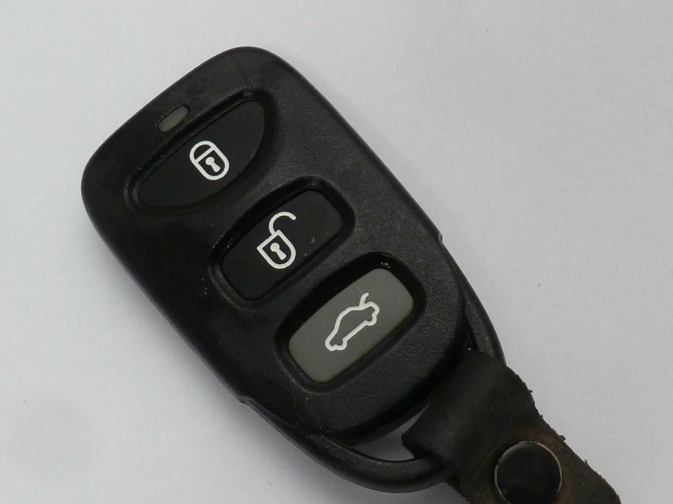 Mando a distancia inteligente Kia Spectra5 SX 2007-2009 2,0 L entrada sin llave OEM 2008 Foto 1 de 1