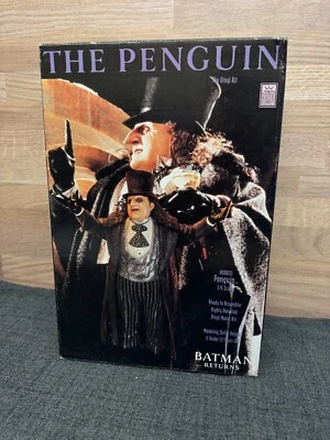 HORIZON ORIGINAL THE PENGUIN 1:6 SCALE VINYL KIT - BATMAN RETURNS - RARE HORO33 - Image 1 of 4