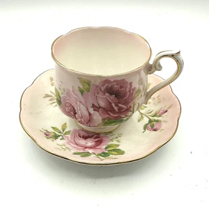 Royal Albert Teacup Saucer Bone China Vintage Pink Roses Gilded Edges - Picture 1 of 8