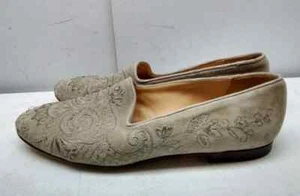 Anne Taylor Italy Women's Tan Suede Embroidered Slip On Ballet Flats Shoes 8.5M - Picture 1 of 7