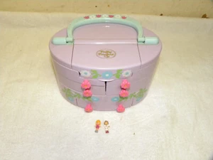 1991 POLLY POCKET BLUEBIRD PURPLE BEAUTY CASE JEWELRY BOX, 2 DOLLS - Picture 1 of 9