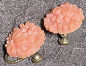 Pretty Vintage Celluloid Plastic Pink Floral Flower Molded Screw Back Earrings - Picture 1 of 8