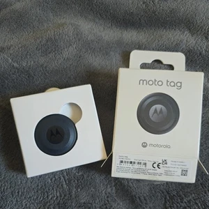 Motorola Moto Tag - Brand New - Starlight Blue Colour sealed UK model X 2 - Zdjęcie 1 z 3