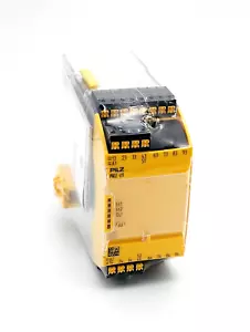 Pilz 751111 PNOZ s11 C PNOZsigma Kontakterweiterung 24VDC 8 n/o 1 n/c - Bild 1 von 2