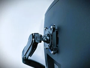 MSI Optix VESA adattatore monitor AG321CR, MAG301CR2, MAG342CQRV, MAG342CQR, AG321C - Foto 1 di 7