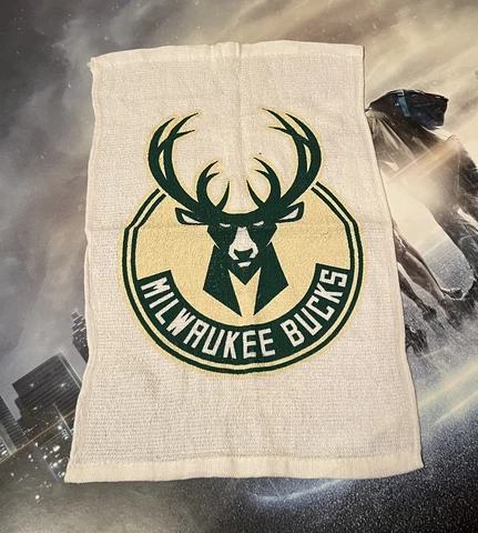 Milwaukee Bucks Fan Rally Towel SGA Cover