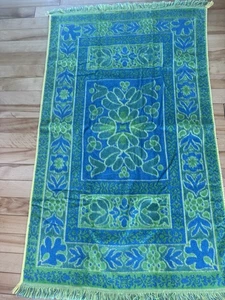 2 Vintage 70er Jahre Tastemaker Mohawk hellgrün blau gelb Badetücher 25”X42” - Bild 1 von 10
