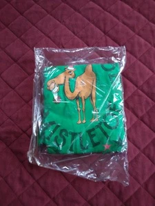 The Bob And Tom Show T Shirt Camel Toe Mistletoe - Picture 1 of 3