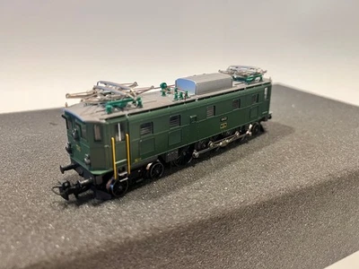 Locomotora eléctrica Marklin 3167 SBB Ae 3/6 II - HO Foto 1 de 4